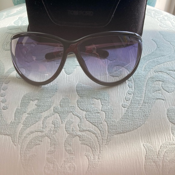 TOM FORD SUNGLASSES!! - Picture 1 of 6